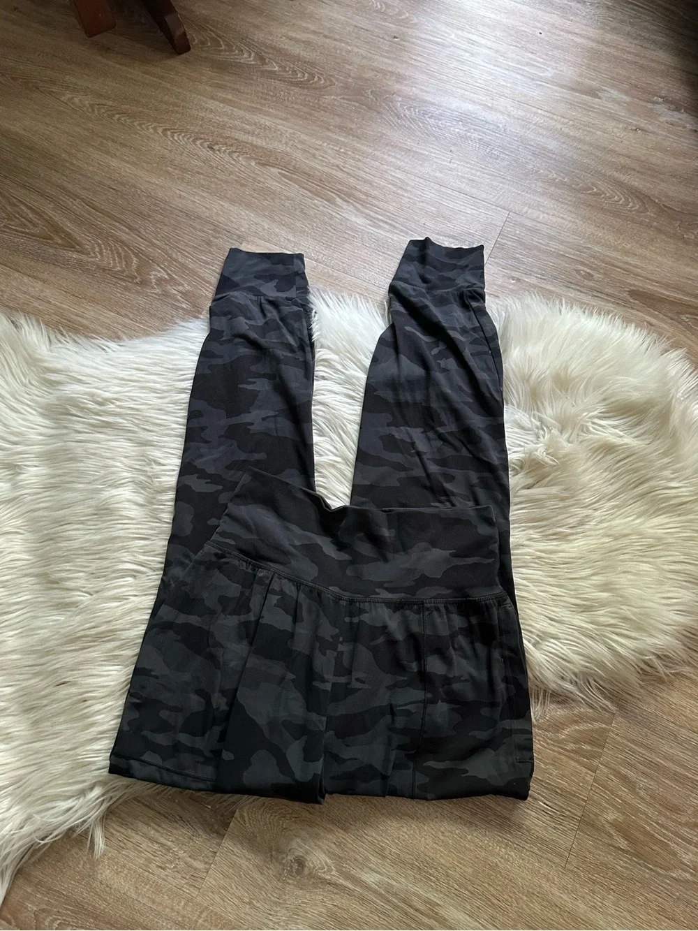 ATHLETA Camo Salutation Joggers